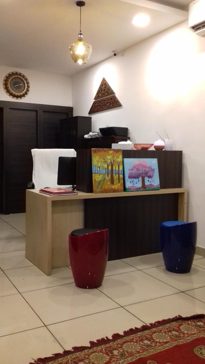 The Metro Pod - Backpackers A/C Dormitory Kochi Δωμάτιο φωτογραφία