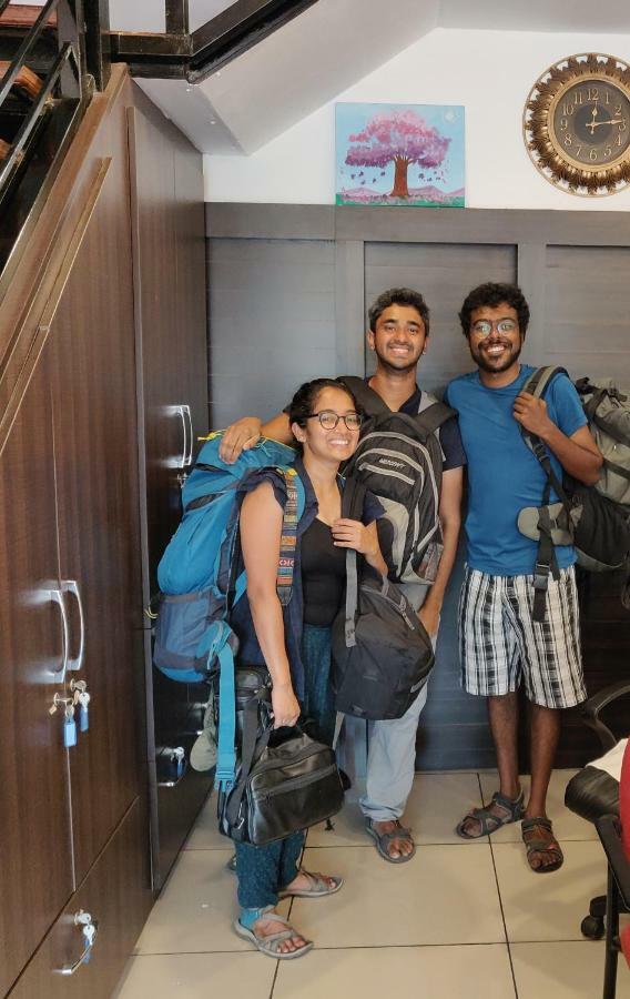 The Metro Pod - Backpackers A/C Dormitory Kochi Εξωτερικό φωτογραφία